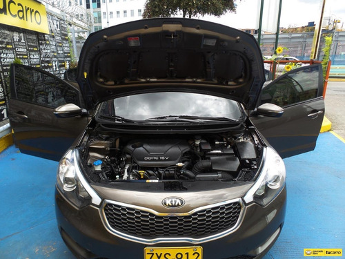 Imagen 10 de 15 de Kia Cerato