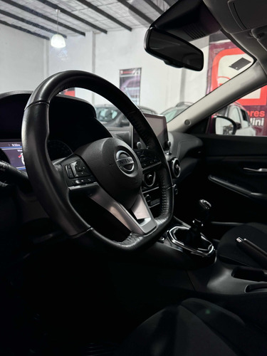 Nissan Sentra 2.0 Advance