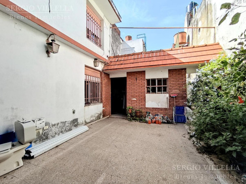 Imagen 2 de 30 de Casa De 4 Dormitorios En Venta En Rosario