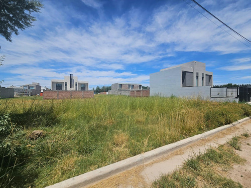 Venta Lotes Conjuntos En Ayres Del Valle, Cipolletti