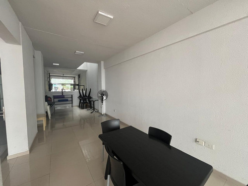 Depto Venta 2 Amb Almagro Con Balcón Y Cochera