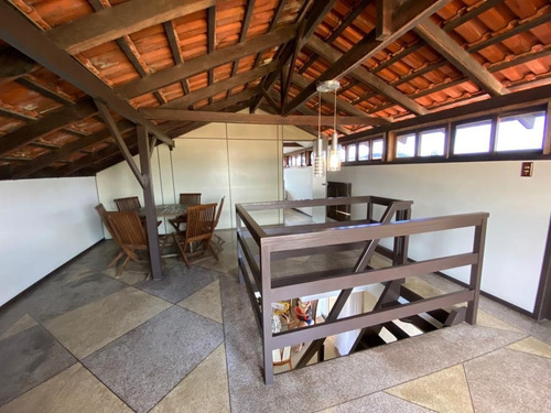 Sobrado No Floresta Com 4 Quartos Para Venda, 209 M² - Lg7625