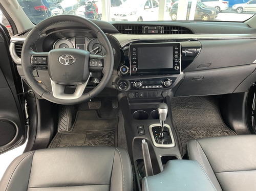 Imagem 13 de 15 de Toyota Hilux 2.8 Srv 4x4 Cd 16v