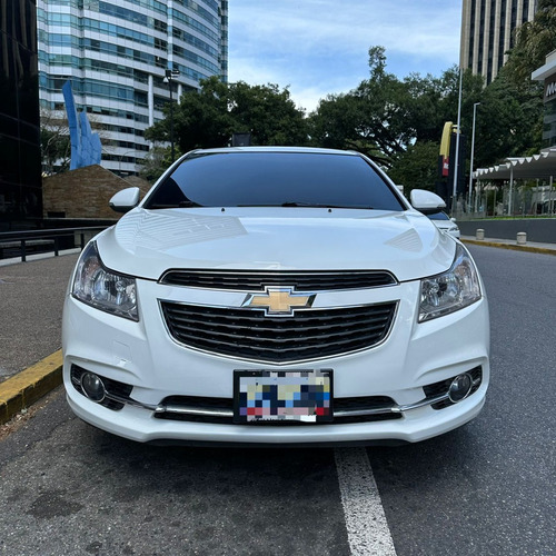 Imagen 4 de 10 de Chevrolet Cruze 2015