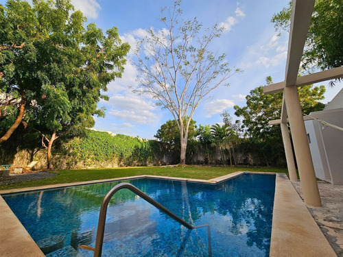 Casa En Renta Con Paneles Solares En La Exclusiva Zona De Temozón Norte