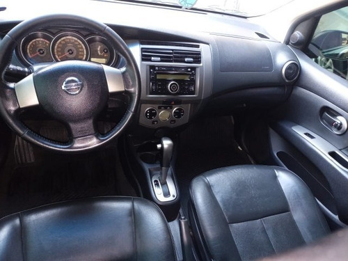 Imagem 7 de 14 de Livina 1.8 Sl 16v Flex 4p Automático