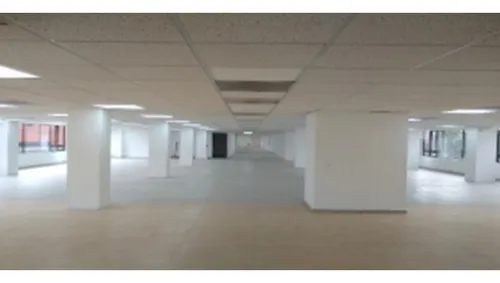 Oficina En Arriendo En Parque Central Bavaria. Cod A1614421