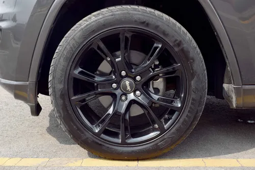 Jeep Grand Cherokee 6 Cilindros Piel, Mod. 2017, Color Gris