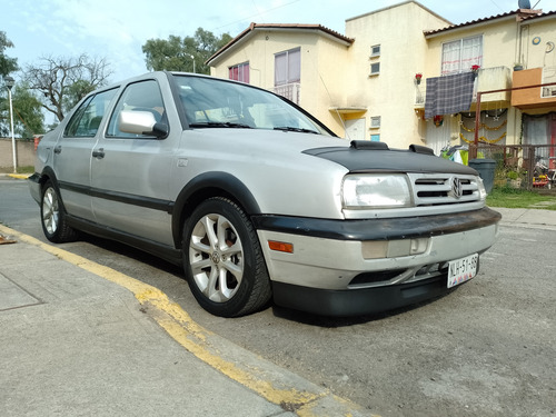 Volkswagen Jetta 2.0 Gls Aa At