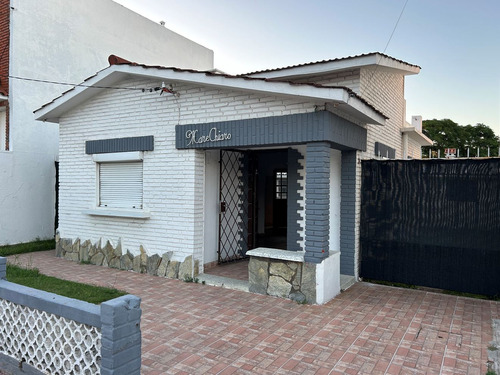 Venta Chalet Sobre Av Piriá 2 Dor Más Apto Mts Rambla