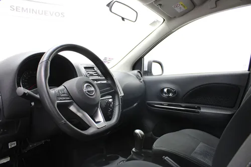 Nissan March 1.6 Exclusive Mt