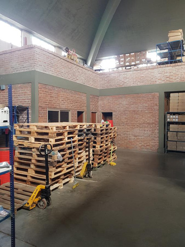Depósito De 1150 M2 Cubiertos,ideal Logistica, A Mts De Estacion De Tren