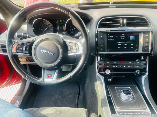Jaguar XE 3.0 S At