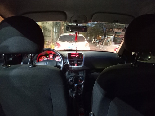 Peugeot 207 1.4 Sedan Xs
