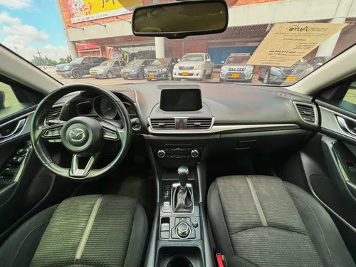 Mazda 3 2.0 Touring