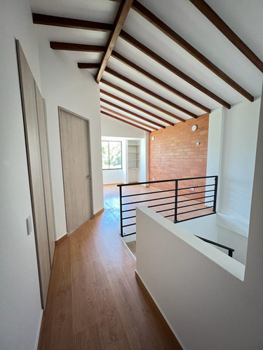 Casa En Venta En El Carmen De Viboral Sector Flores Silvestres ( Via Hacia Rionegro)