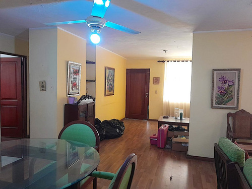 Casa En Venta En Naco. Entre Av. Tiradentes Y Lope De Vega, Santo Domingo