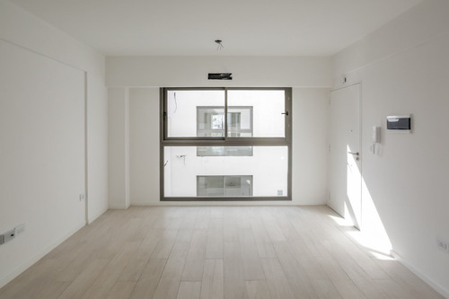 Imagen 4 de 11 de Departamento Venta 2 Amb Con Patio Villa Urquiza