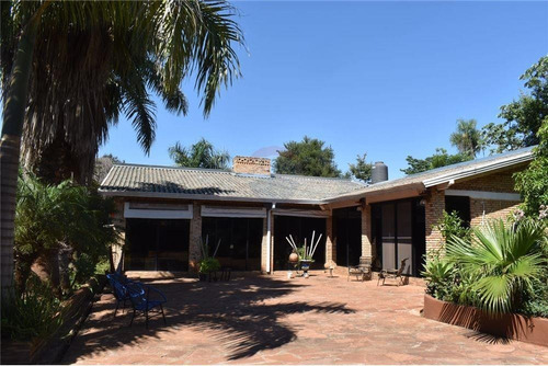 Imagen 1 de 9 de Vendo Casa Con Piscina Y Amplio Patio En San Juan Del Paraná Centro