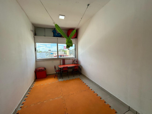 Oficina En Venta Con Renta - Edificio Polo I