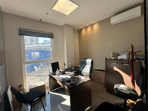 Buceo Alquiler De Muy Buen Local Comercial 451m2