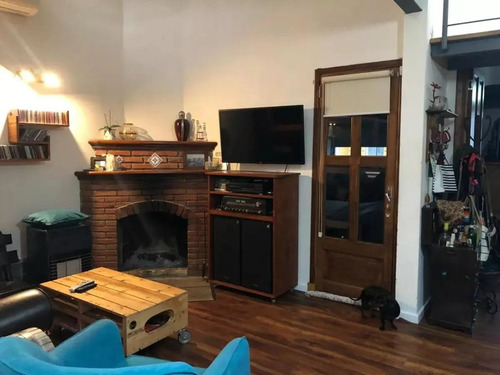 Venta De Casa 3 Dormitorios Con Renta En Tres Cruces