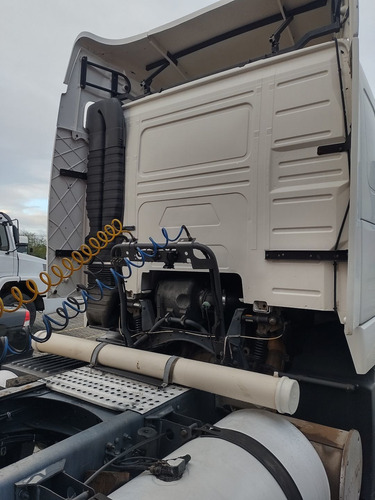Imagem 5 de 15 de Volvo Fh 440 6x2