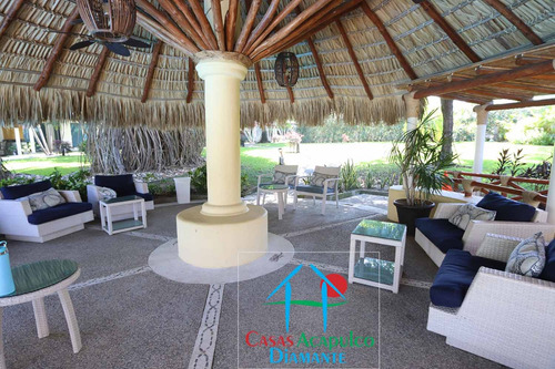 Cad Villas Playa Diamante 81. Terraza Con Jardín Y Acceso Directo A La Alberca Del Condominio