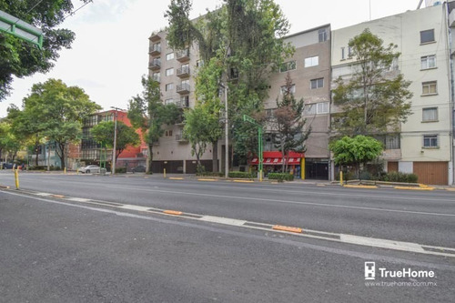 Imagen 22 de 24 de Eje Central Lázaro Cárdenas Letrán Valle