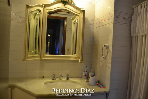 Esplendida Casa En Venta Ubicada En Una Hermosa Zona De Playa Mansa- Ref: 92
