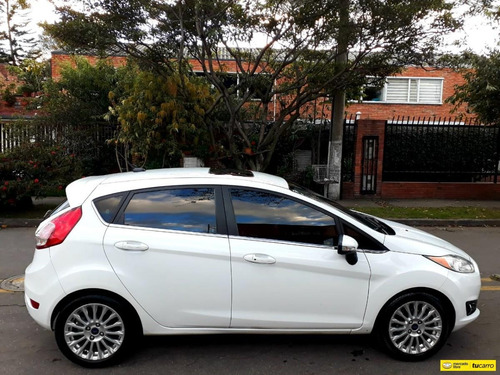 Ford Fiesta Titanium 1.6 Automático Hb