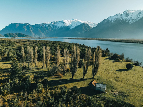 Hermosa Hectárea Con Acceso Al Río Aysen A 10 Min De Puerto