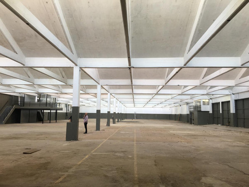 Nave Industrial 3.000m2 - San Isidro