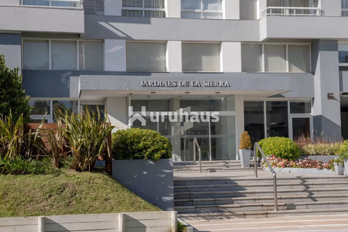 Apartamento A La Venta 3 Dormitorios Y 2 Cocheras - Punta Del Este