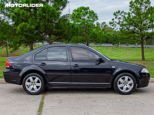 Imagen 6 de 25 de Volkswagen Bora 2.0 Trendline Ex. Full | Permuta / Financia