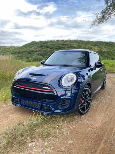 Imagen 5 de 5 de Mini John Cooper Works 2.0 Hot Chilli At 2016