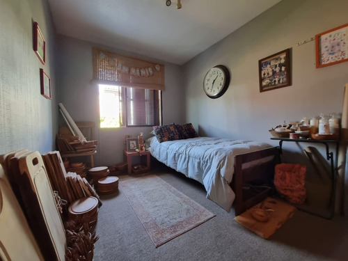 Vendo Casa Estoril 3d/2b+p.servicio Ubicación Full Conectada