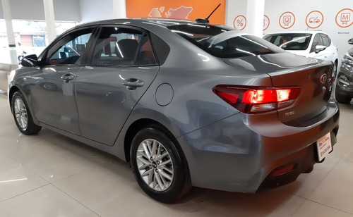 Imagen 5 de 22 de Kia Rio Sedan Ex Mt 2018