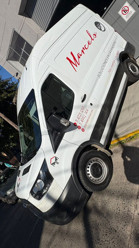 Ford Transit 2.2 Furgon Mediano 350m