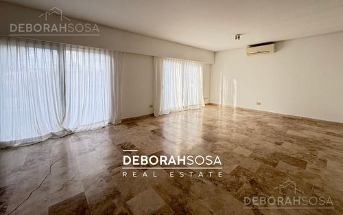 Casa En Venta 6 Amb Lote Interno Con Pileta - Los Castores Nordelta