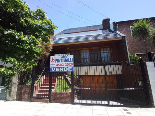 Imagen 1 de 25 de Casa 4 Ambientes Con Jardin, Piscina, Garage, Play Room. Villa Devoto
