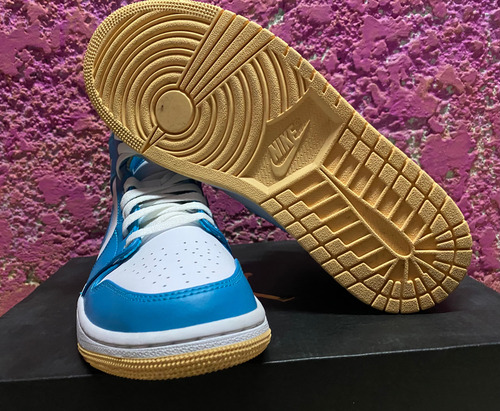 Tenis Jordan 1 Mid Aquatone 27.5