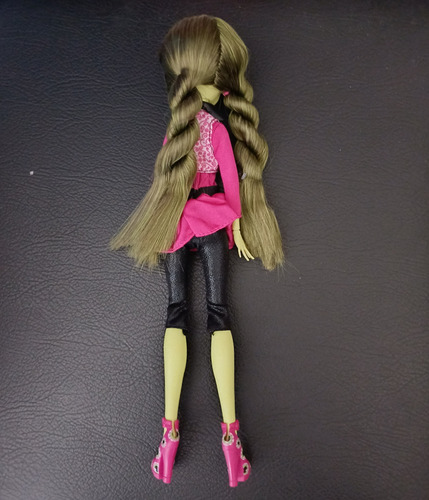 Muñecas Monster High Iris Clops (Usado)