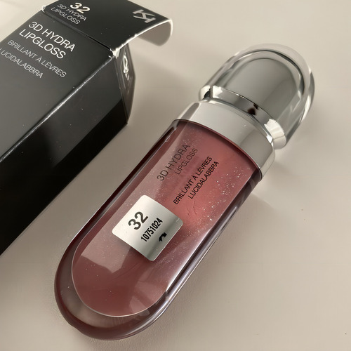 Brillo de labios 3D Hydra de Kiko Milano, color 32 colores nude