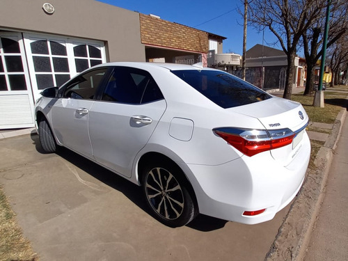 Imagen 8 de 16 de Toyota Corolla 2017 1.8 Se-g Cvt 140cv