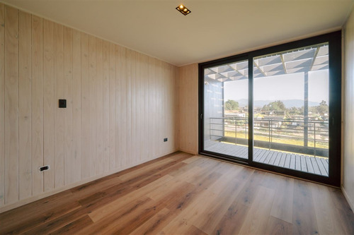 En Venta Moderna Casa Nueva En Condominio - Maitencillo