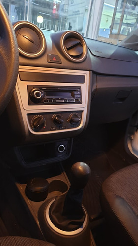 Imagen 8 de 10 de Volkswagen Gol