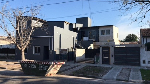 Imagen 2 de 25 de Impecable Departamento En Venta De 3 Ambientes En Turdera