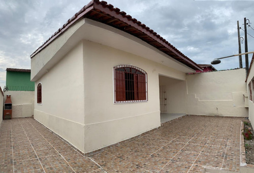 Imagem 1 de 10 de Casa A Venda Em Mongaguá