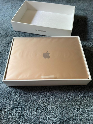 Apple Macbook Air (13 In, 2020, Chip M1, 512 Gb, 8 Gb Ram) (Usado)